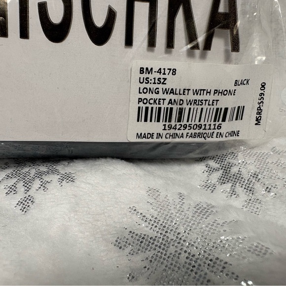 Badgley Mischka Long Wallet with Phone Pocket Wristlet Black- MSRP $59 NWT - Picture 3 of 8